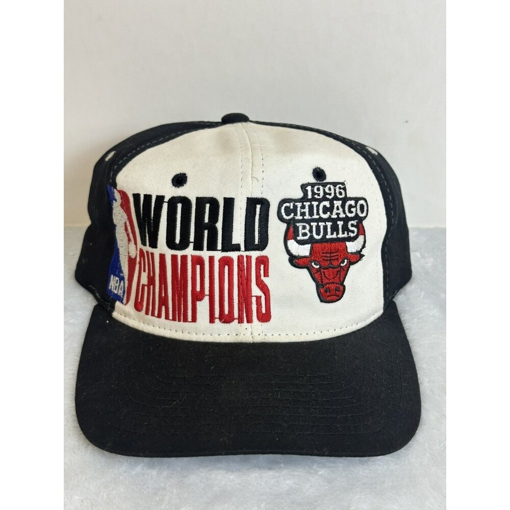 Vintage Starter Chicago Bulls World Champions SnapBack Hat